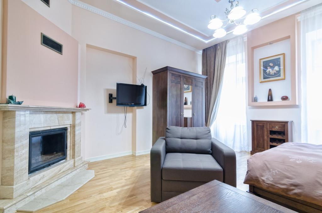 Grebinky 9 * Lviv